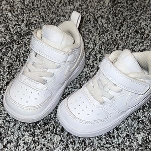 Nike Court Borough Low 2